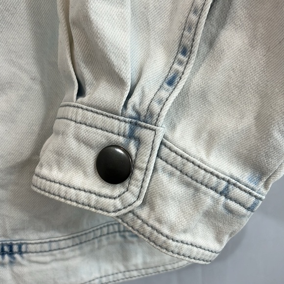 Cabi Women’s Denim Jacket Sz Large Gorgeous Pre-Owned Condition - Picture 5 of 7